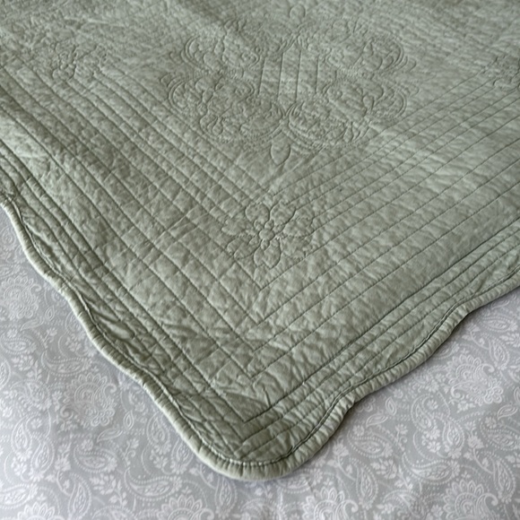 2 Extra Large Quilted Square Pillow Sham Cotton Sage Green home essentials pair - Picture 8 of 15